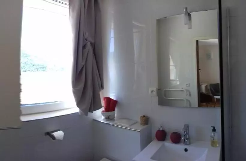 Пансион Les Terrasses Du Paradis