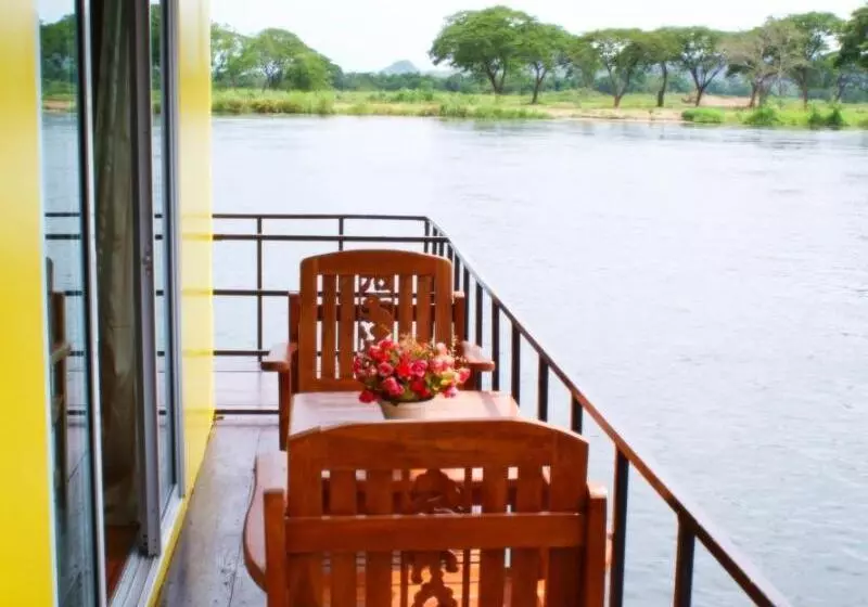 بنسيون Tara Raft