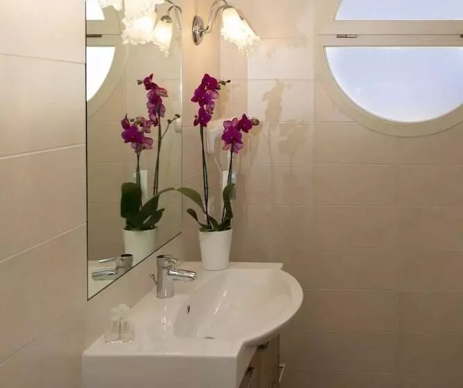 تختخواب و صبحانه Porto Di Claudio