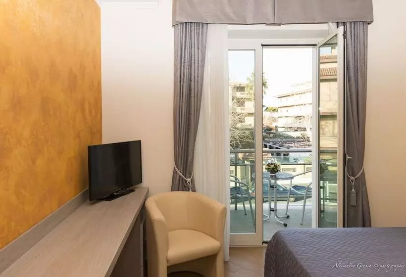 تختخواب و صبحانه Porto Di Claudio