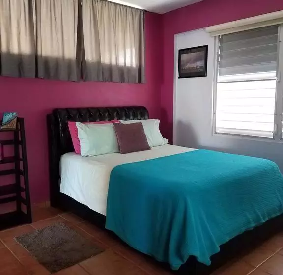 تختخواب و صبحانه Wssm Surf House