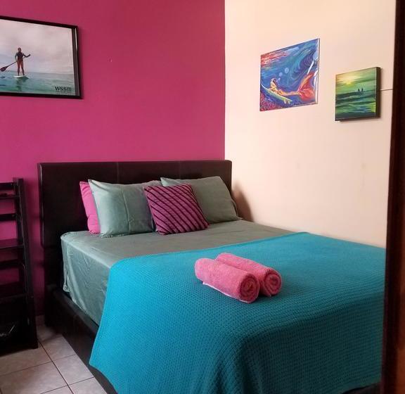 تختخواب و صبحانه Wssm Surf House