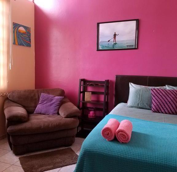 تختخواب و صبحانه Wssm Surf House