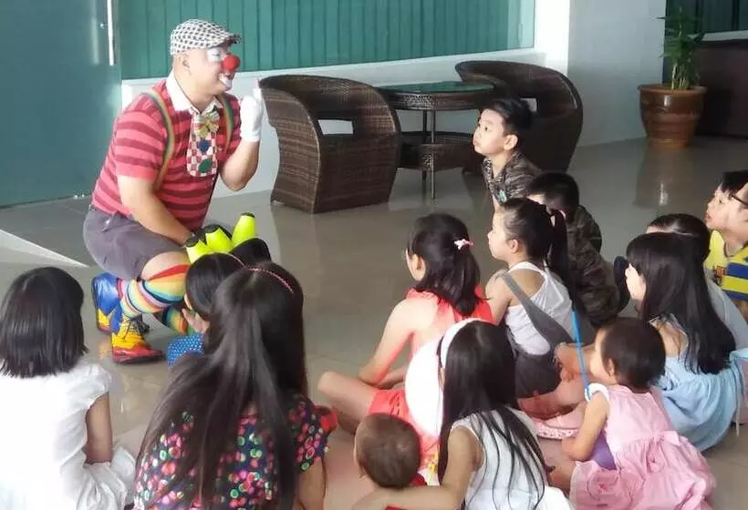 D'embassy Serviced Residence Suites