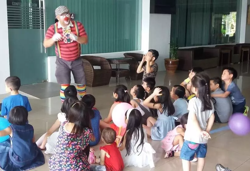 D'embassy Serviced Residence Suites