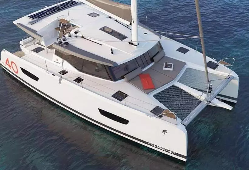 هتل Angioino & Spa