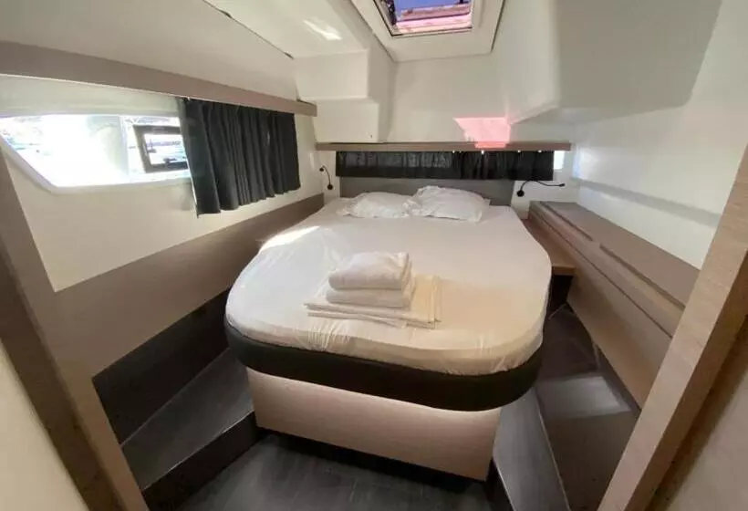 هتل Angioino & Spa