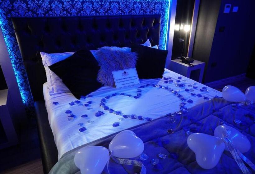 هتل Angioino & Spa