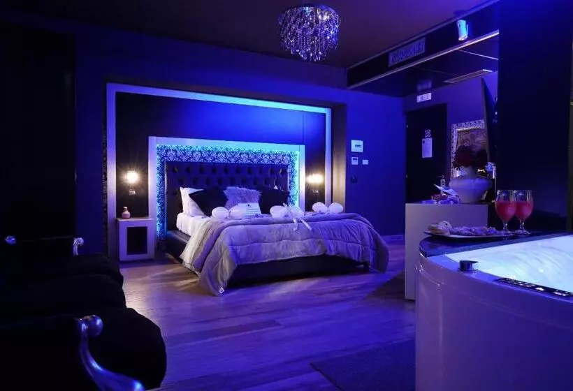 هتل Angioino & Spa