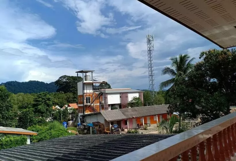 Отель Lanta Grand House