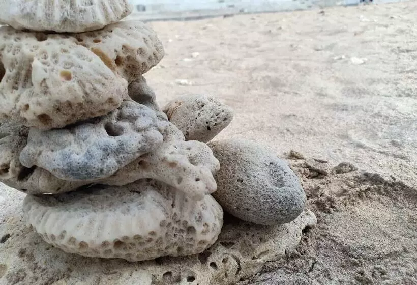 Отель Lanta Grand House