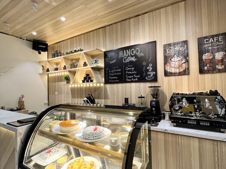 Mango Hotel   Ha Noi Railway Station