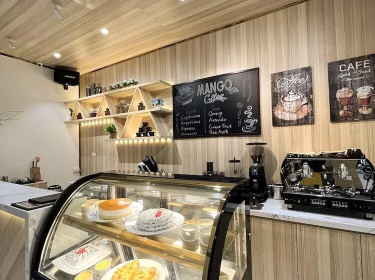 Mango Hotel Ha Noi Railway Station