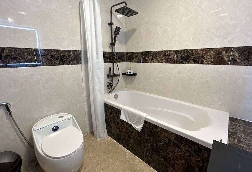 Mango Hotel   Ha Noi Railway Station