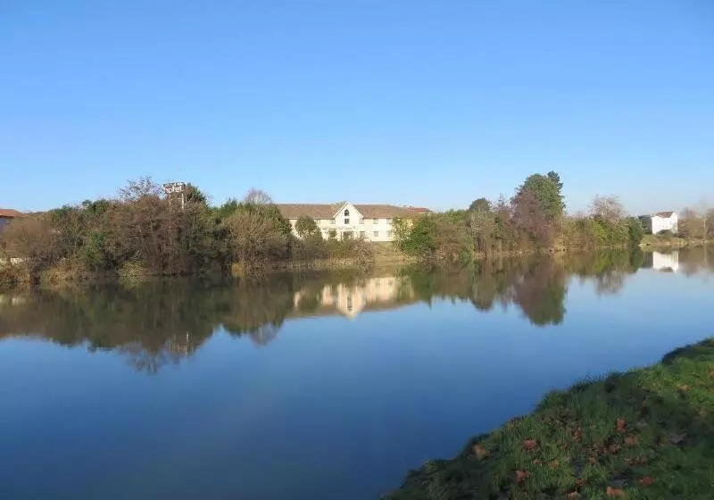 Отель N'atura Hôtel