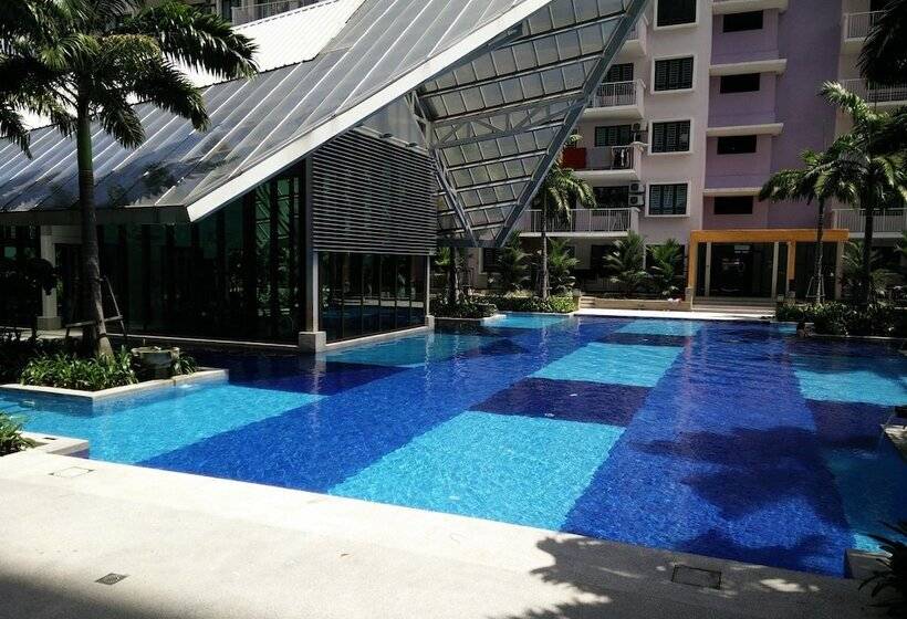 Indah Alam Vacation Home