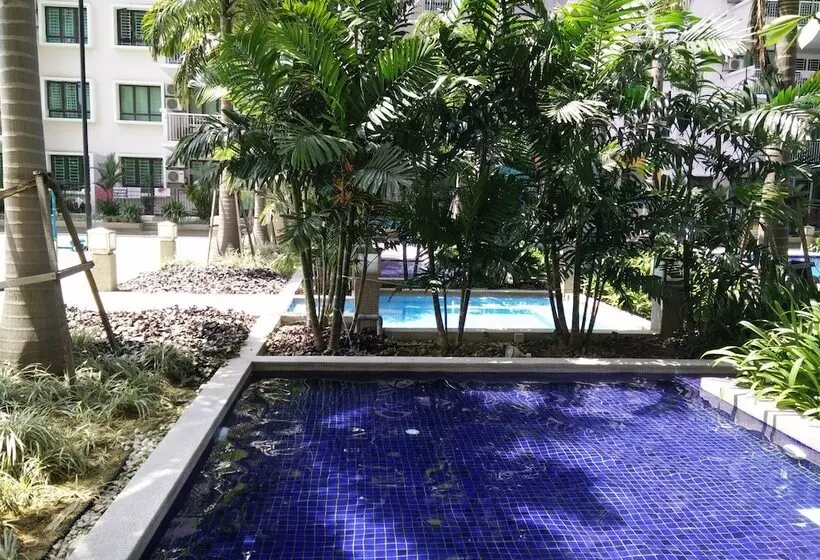 Indah Alam Vacation Home