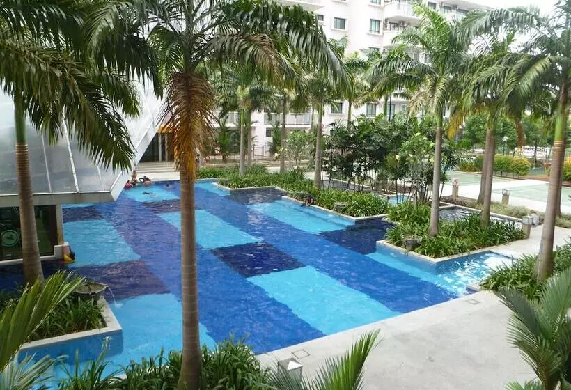 Indah Alam Vacation Home