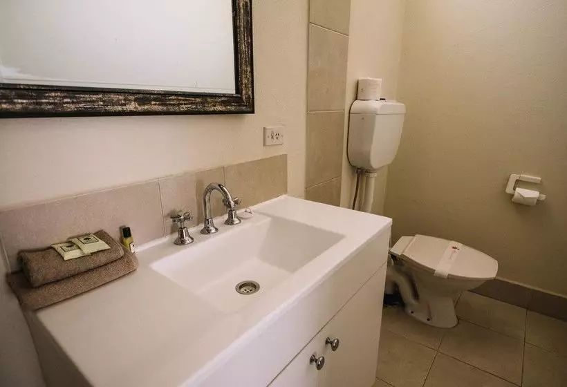 モーテル London Motor Inn