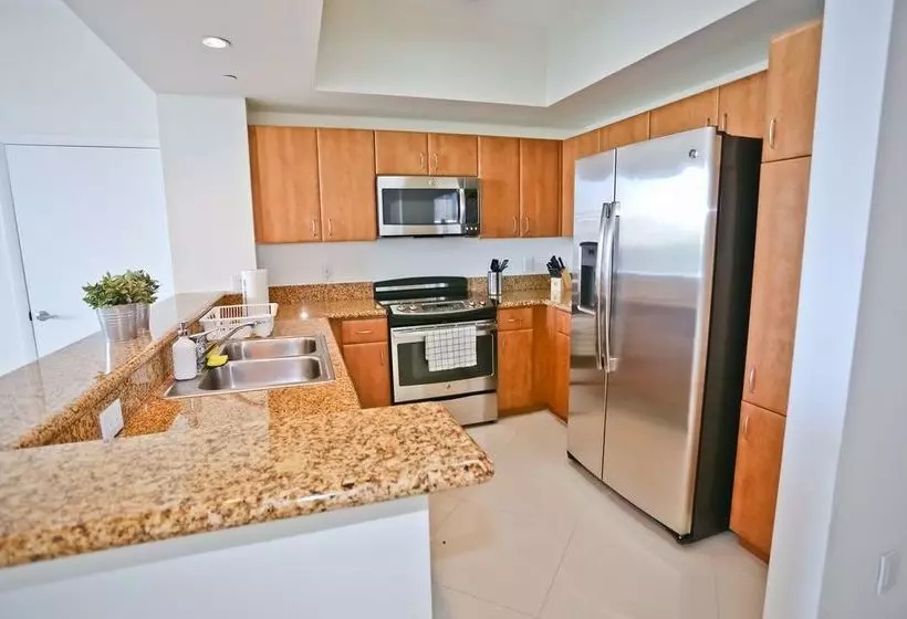 Nuovo Downtown Miami / Brickell