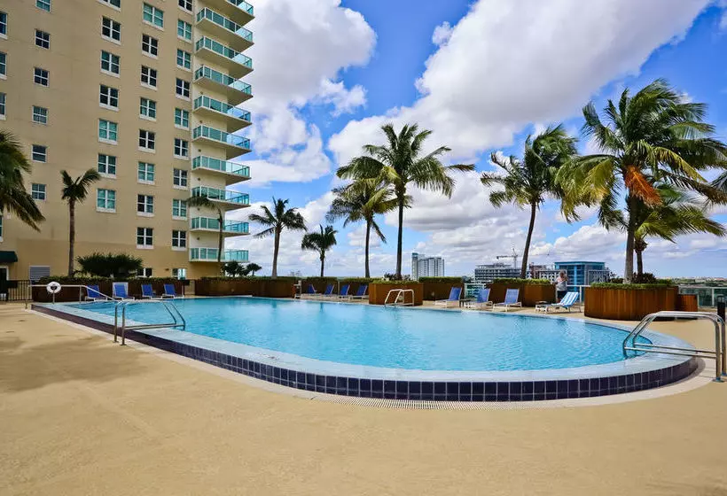 Nuovo Downtown Miami / Brickell