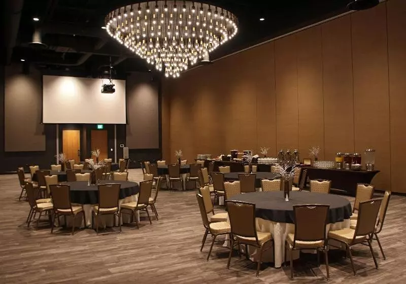 Angel Of The Winds Casino Resort