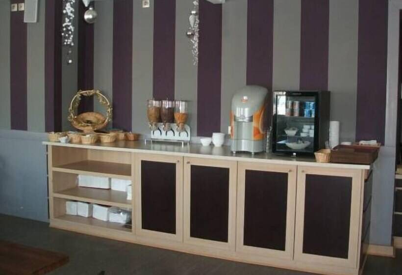 Fasthotel Paris Sud Saint Fargeau