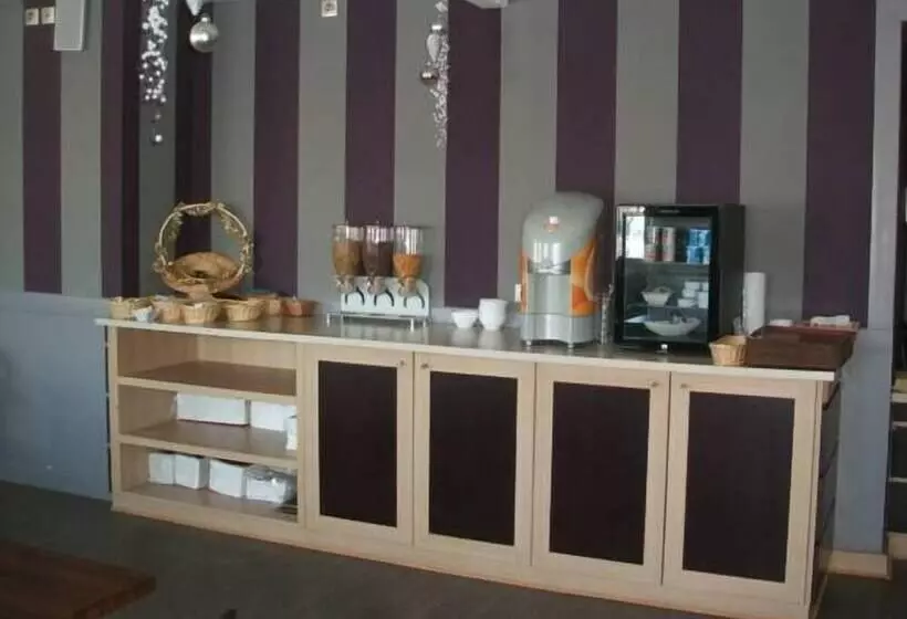 Fasthotel Paris Sud Saint Fargeau