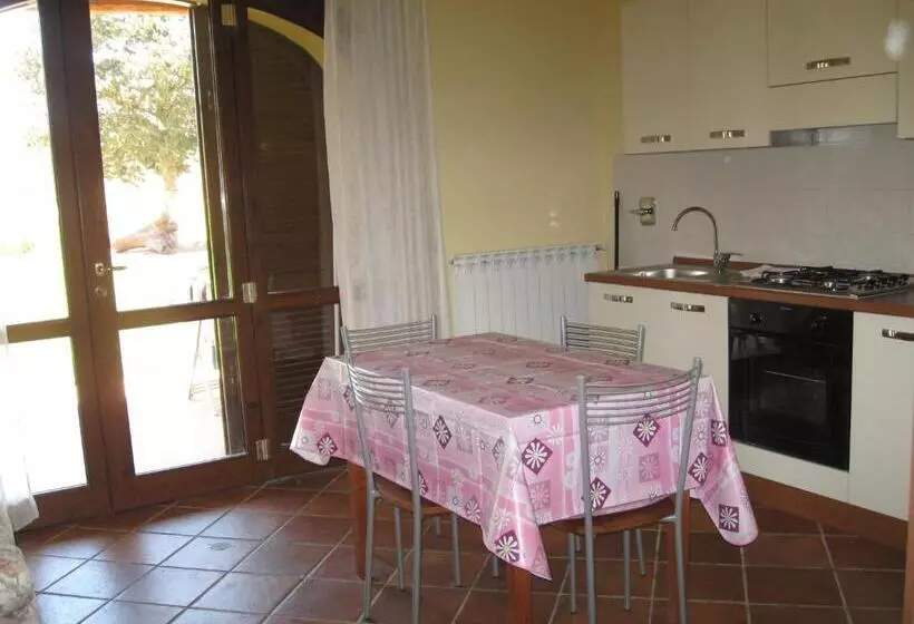 ホテル Agriturismo La Dolce Collina