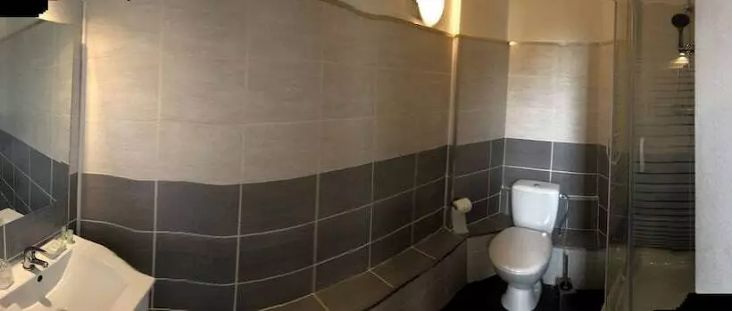 Отель De France