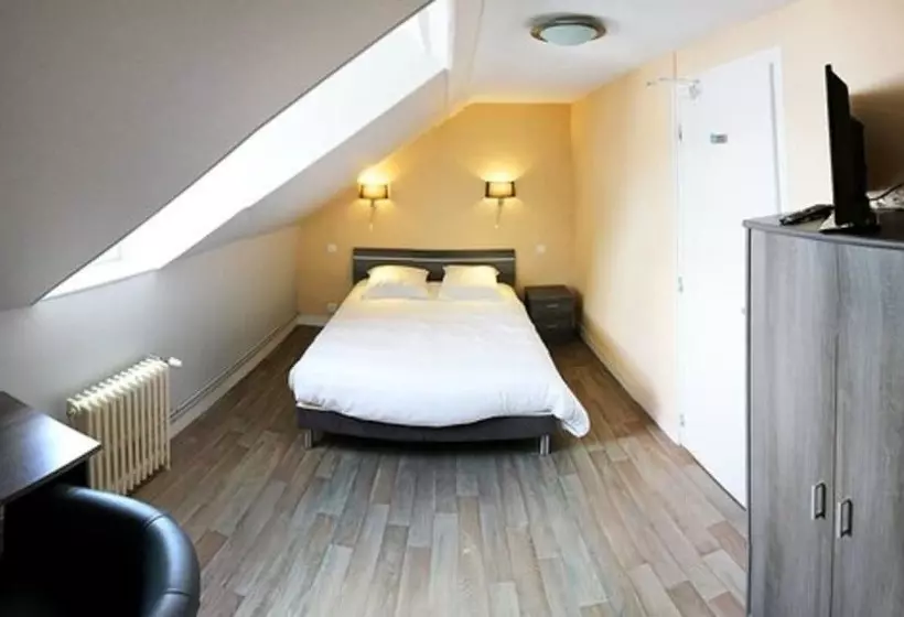 Отель De France