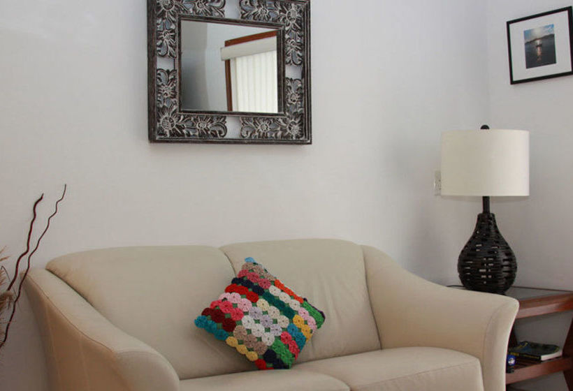 هتل Estate Lindholm