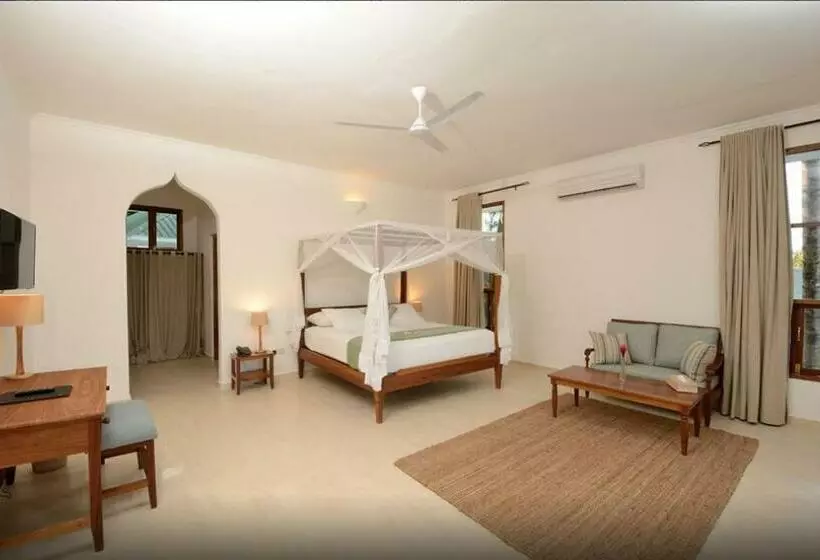 هتل Kisiwa On The Beach