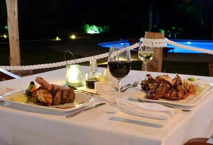 هتل Kisiwa On The Beach