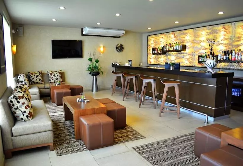 酒店 Layfer Express Inn, Cordoba, Ver