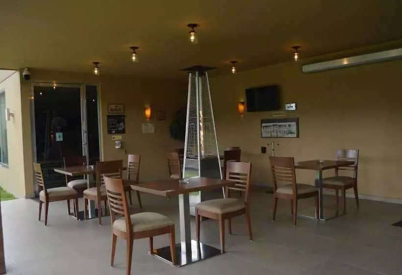 酒店 Layfer Express Inn, Cordoba, Ver