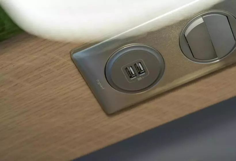 ホテル Libera Caen Colombelles