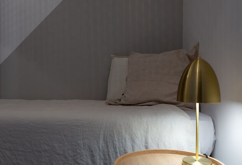 Отель Libera Caen Colombelles