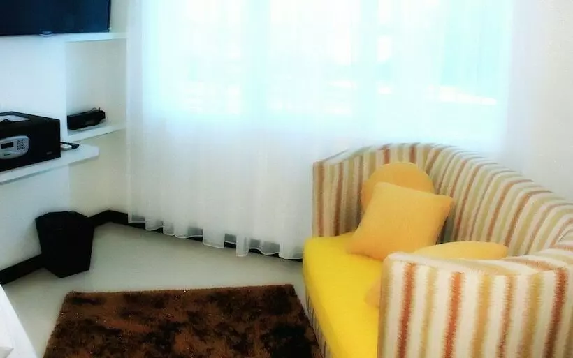 酒店 Marina Mamberamo