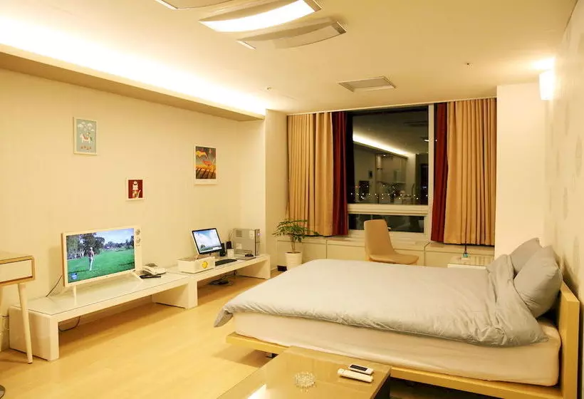 호텔 Numberone Residence