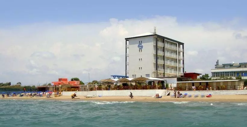 Hotelli Riviera Spineta