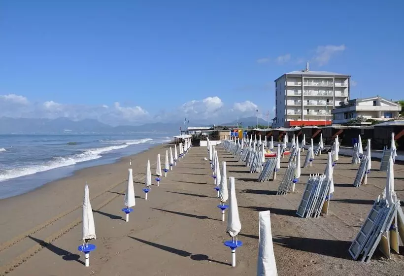 Hotelli Riviera Spineta