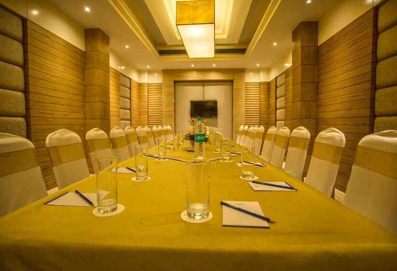 هتل Sarovar Portico Jalandhar