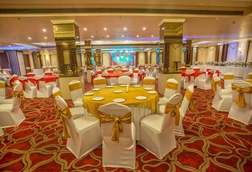 호텔 Sarovar Portico Jalandhar