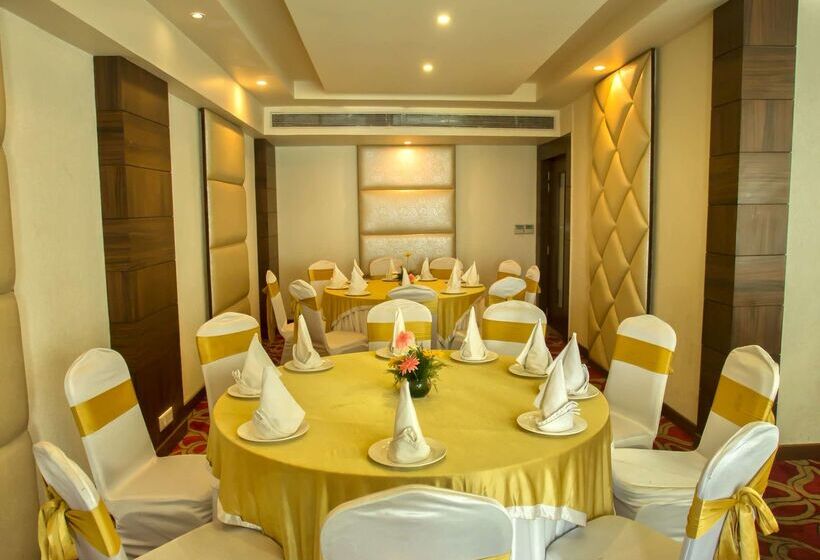 هتل Sarovar Portico Jalandhar