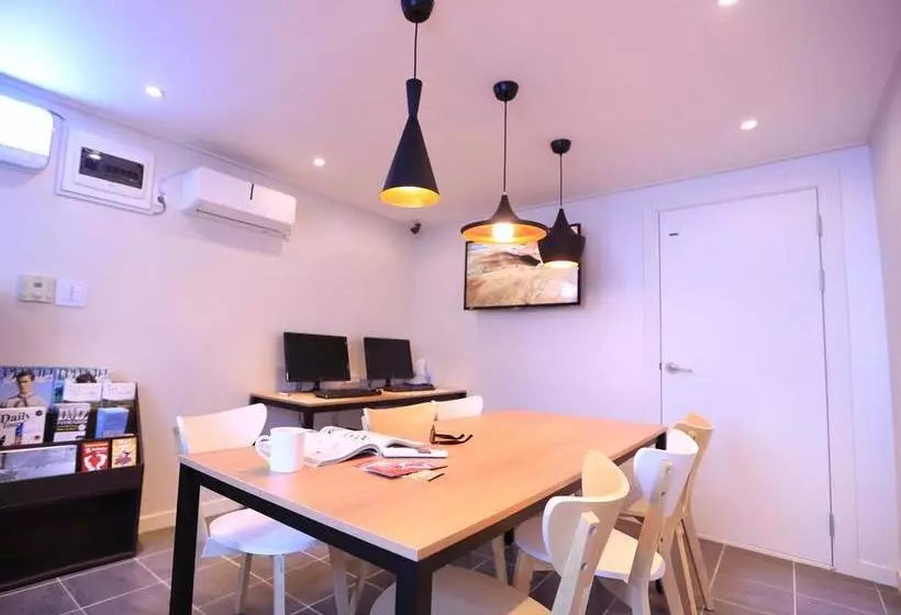 הוסטל Hi Guesthouse Insadong