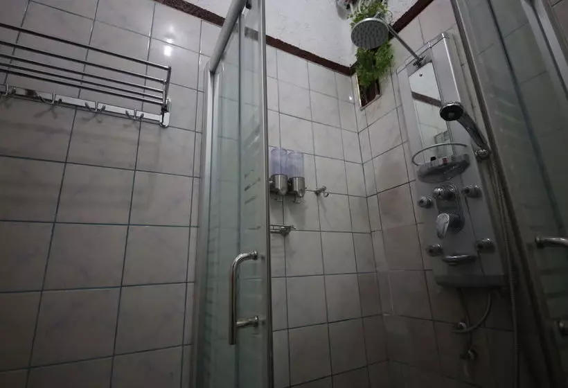 Pensjonat Dee Guesthouse