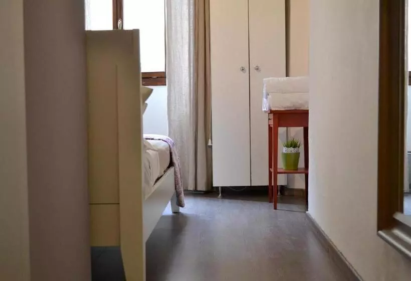 پانسیون Green Domus