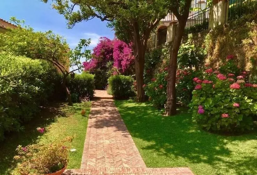 펜션 Palazzo Suriano Heritage