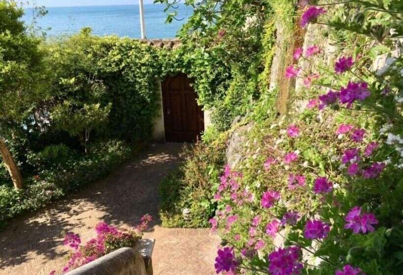 פנסיון Palazzo Suriano Heritage